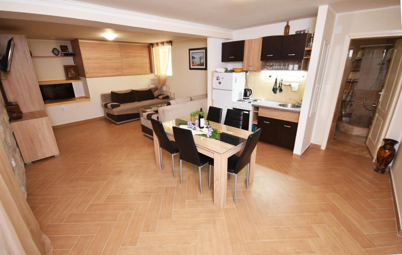 Vila Kula 1830 Apartments Herceg Novi Dış mekan fotoğraf