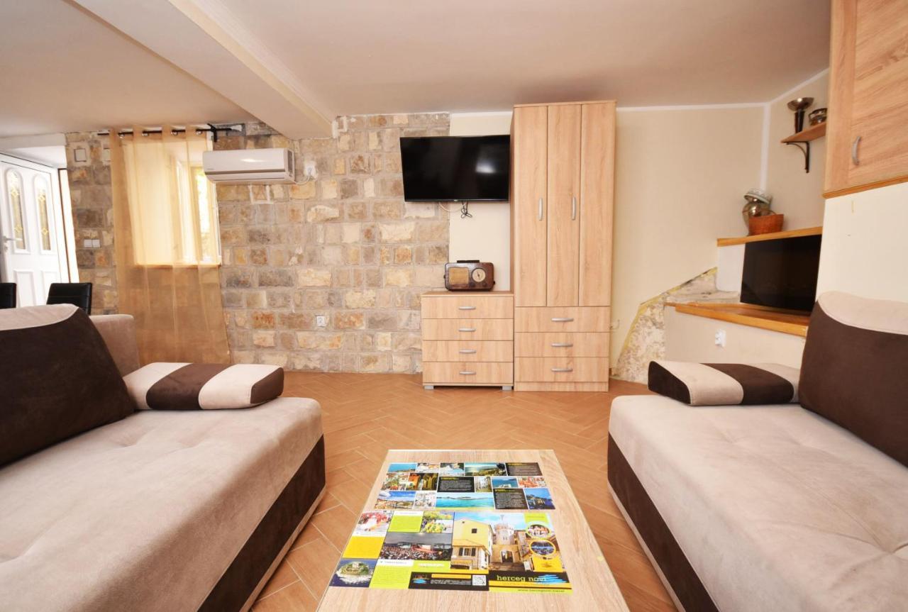 Vila Kula 1830 Apartments Herceg Novi Dış mekan fotoğraf
